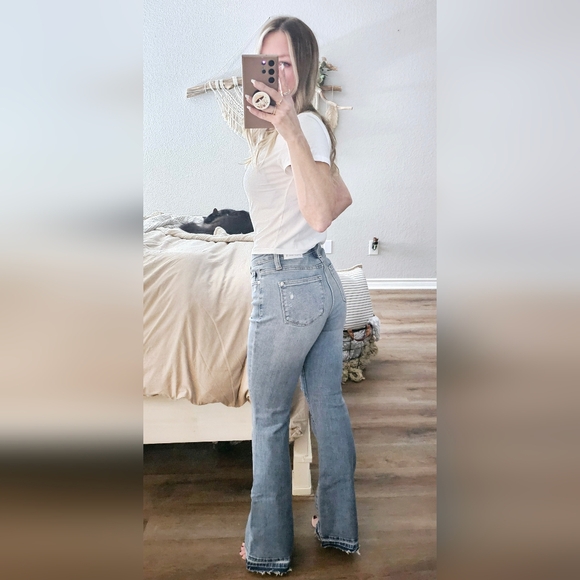 Judy Blue Mid Rise Medium Wash Released Shadow Hem Bootcut Jeans Various NEW - Picture 13 of 16